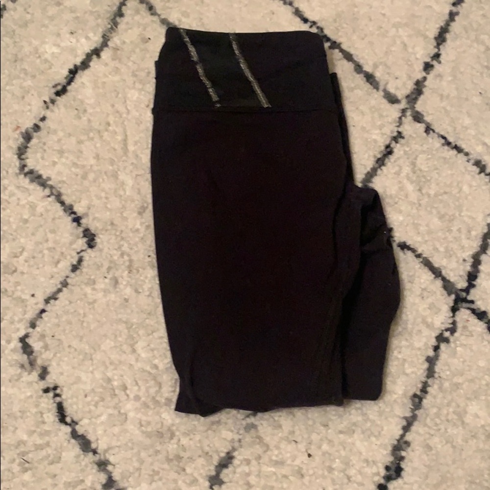 Lululemon reversible cropped leggings